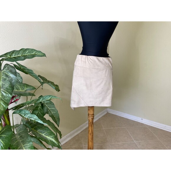 Liberty Garden for Free People  Micro fiber Vegan suede Mini Skirt Size M tan - Picture 2 of 12